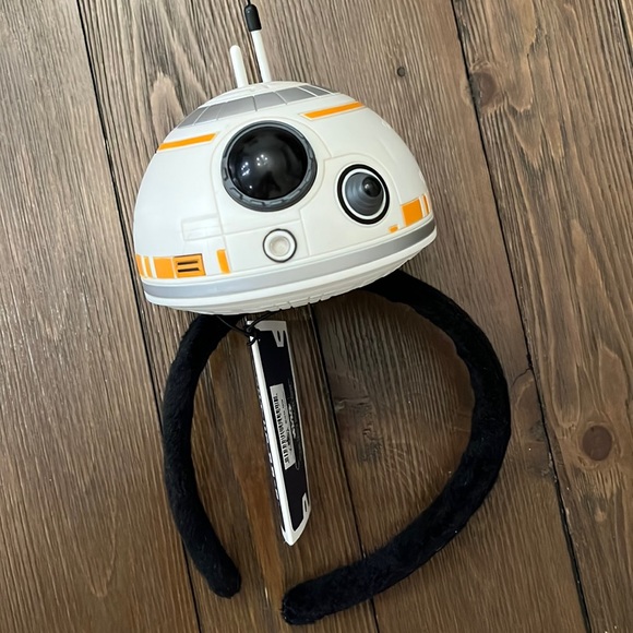 Disney Accessories Nwt Disney Light Up Bb8 Headband With Sound